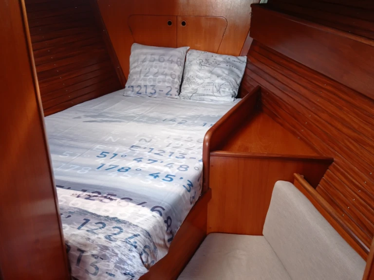 Rent a Bénéteau First 42 Marina Izola