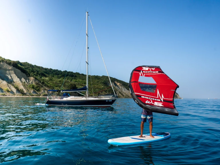 Bareboat Rental Sailboat Bénéteau with a boat licence