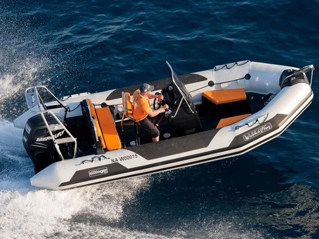 Sillinger 580 Silverline charter bareboat or captained in  La Trinité-sur-Mer
