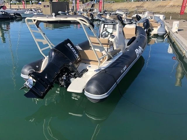 RIB for rent La Trinité-sur-Mer at the best price