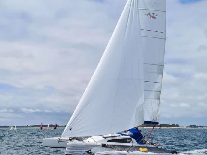 Sailboat for rent La Trinité-sur-Mer at the best price