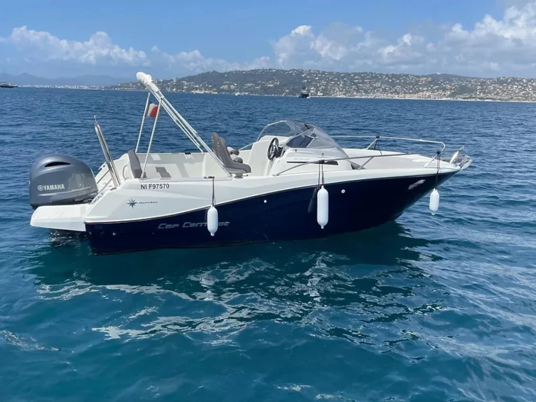 Boat rental Jeanneau Cap Camarat 6.5 WA in Antibes on Samboat