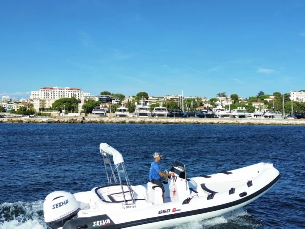 Boat rental Selva Selva D650 Family in Antibes on Samboat