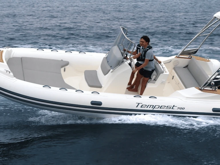 Boat rental Capelli Tempest 700 in Antibes on Samboat