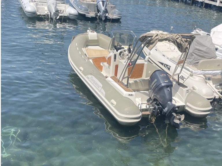 Capelli Tempest 626 Ivory in Lège-Cap-Ferret on SamBoat