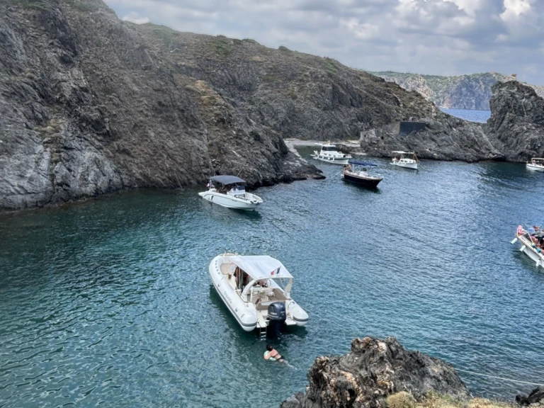 Boat rental Capelli Tempest 775 in Port de Saint-Cyprien Méditerranée on Samboat