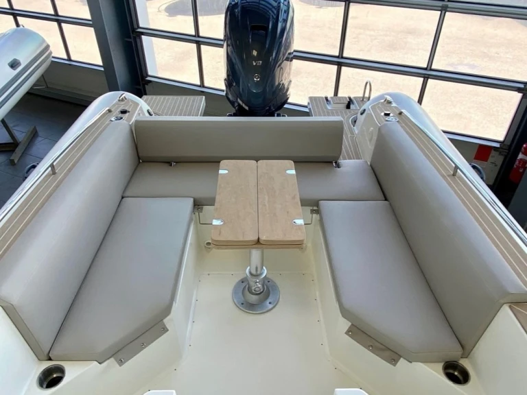 Capelli Tempest 900 charter bareboat or captained in  Port de Saint-Cyprien Méditerranée