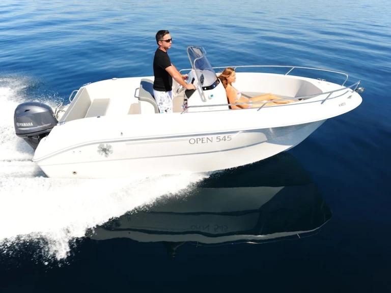 Motorboat for rent Sète at the best price