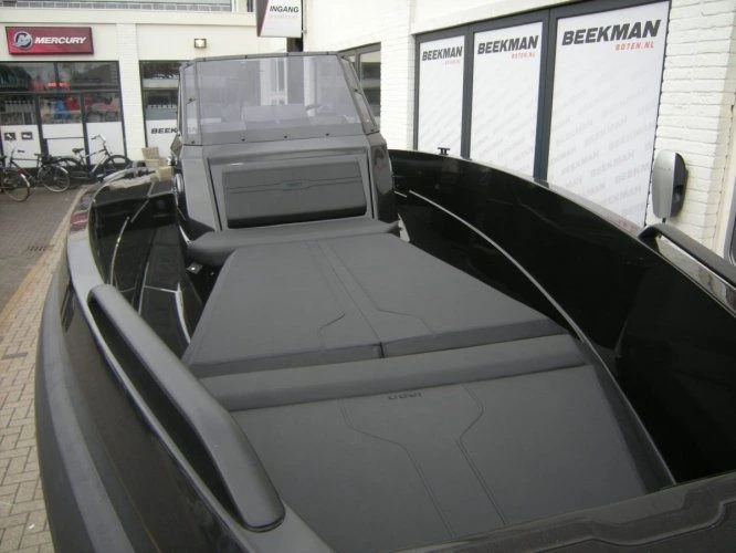 Motorboat rental with or without captain IRON Propriano