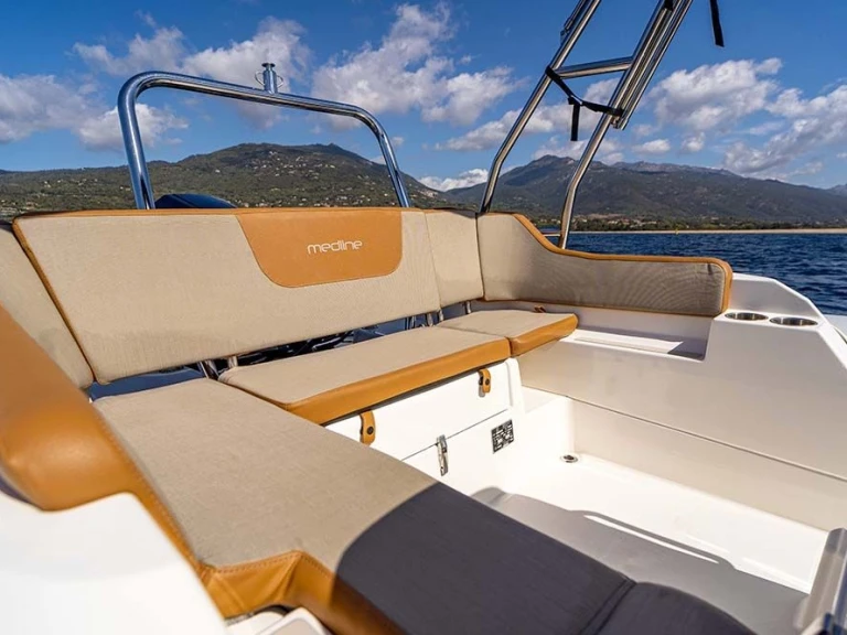 Rent a Zodiac ZODIAC MEDLINE 6.8 Propriano