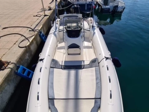 Bareboat Rental RIB Nuova Jolly with a boat licence
