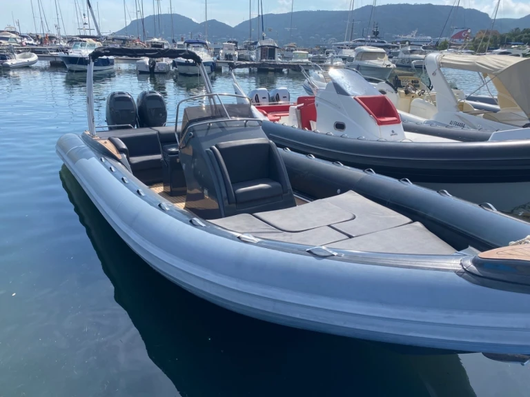 Yacht charter Porto-Vecchio cheap 900