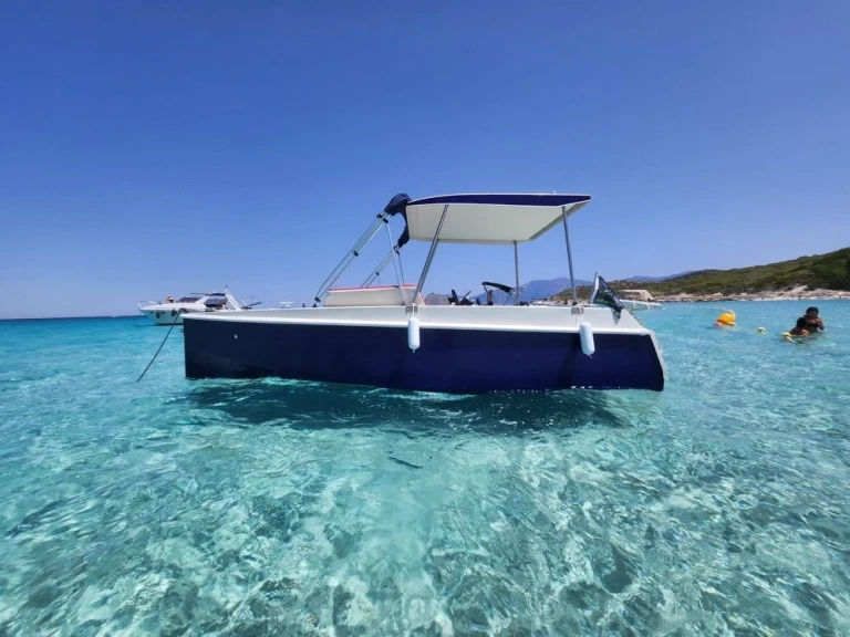 ALIZE ELECTRONIQUE LAGON 55 ELECTRIQUE in Porto-Vecchio on SamBoat