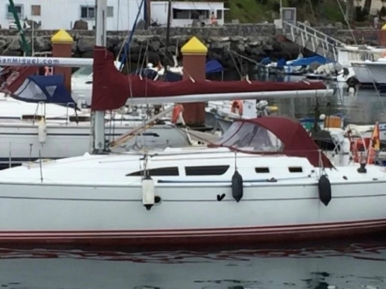Bareboat Rental Sailboat Jeanneau with a boat licence