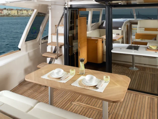 Luxury Yacht for rent Fontvieille at the best price
