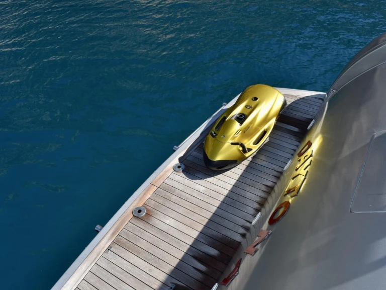 Yacht charter La Condamine cheap Leopard 23