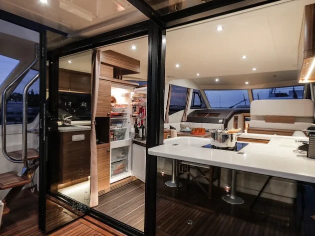 Luxury Yacht for rent Fontvieille at the best price