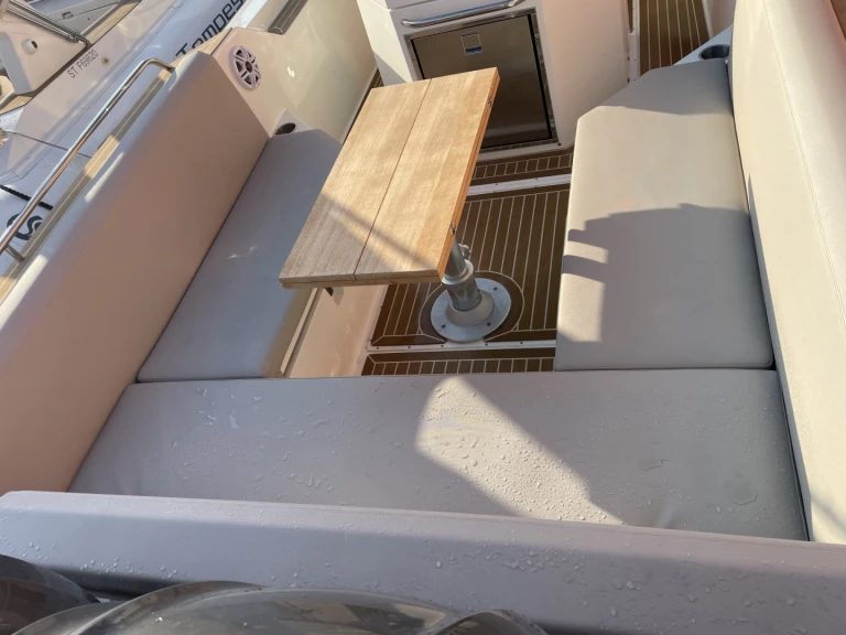 Motorboat rental with or without captain Quicksilver Saint-Cyprien-Plage