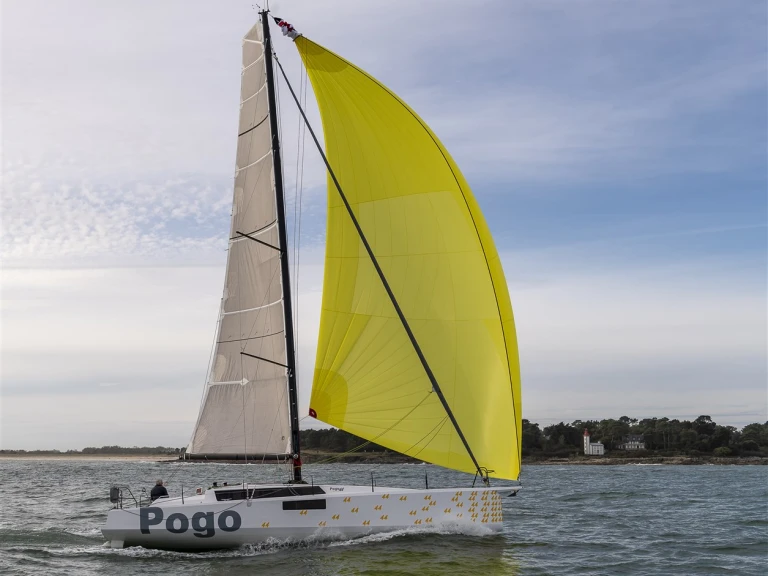 Rent a Pogo Structures Pogo 44 Palma de Mallorca