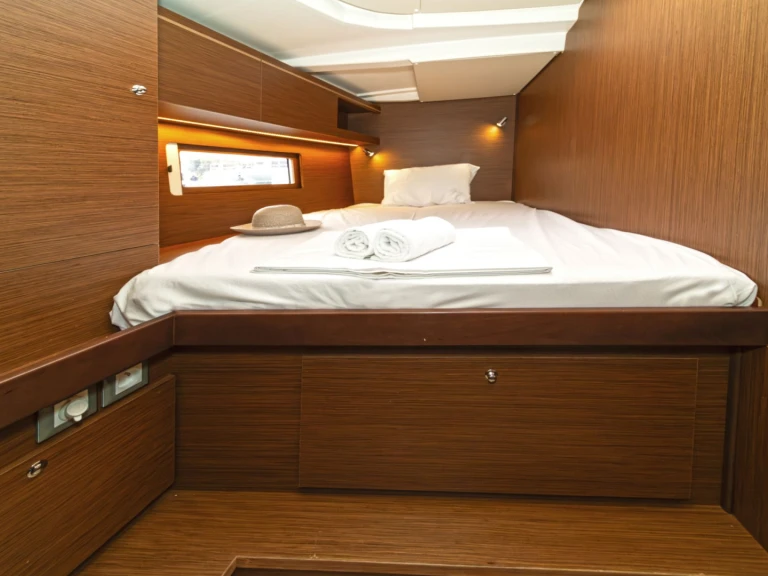 Sailboat rental with or without captain Bénéteau Deme of Volos