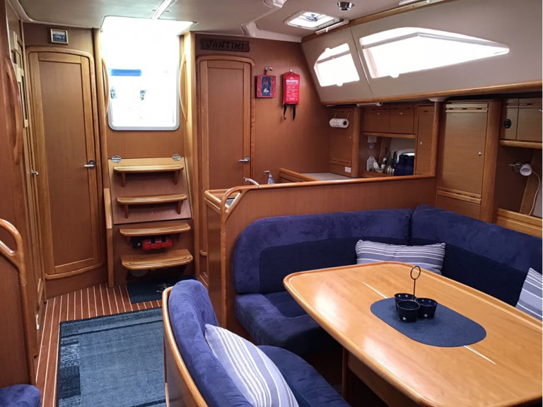 Bareboat Rental Sailboat Bavaria with a boat licence