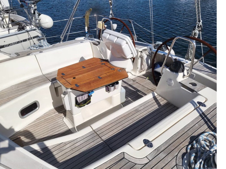 Bavaria Bavaria 44 Vision charter bareboat or captained in  Hjellestad