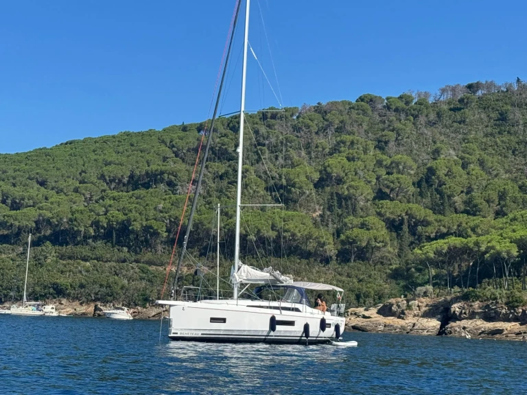 Bénéteau Oceanis 40.1 in Salivoli on SamBoat