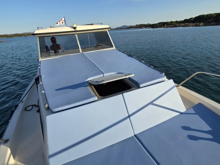Rent a Omnia Nautica Omnia 95/1 La Maddalena