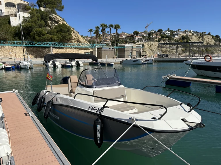 Rent a Quicksilver Activ 605 Open Calp / Calpe