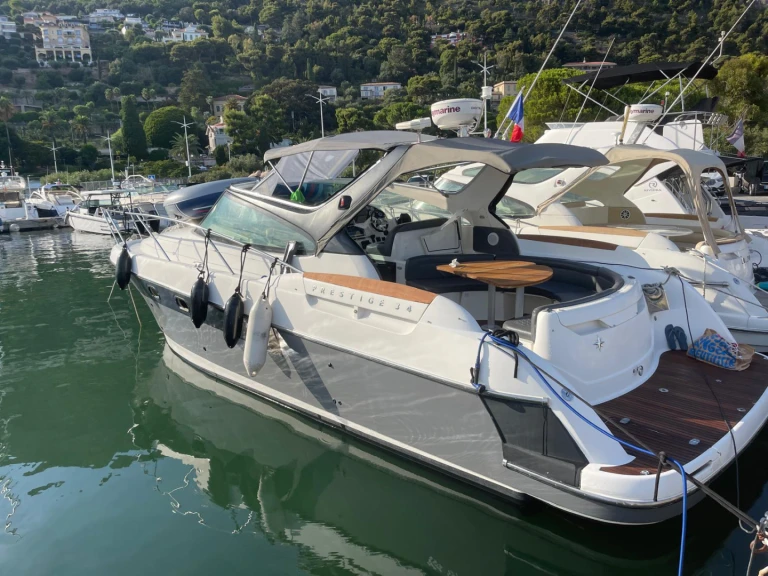 Motorboat rental with or without captain Jeanneau Beaulieu-sur-Mer