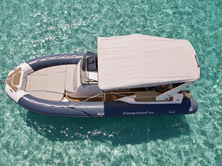 Rent a Capelli Tempest 800 Marina Botafoch