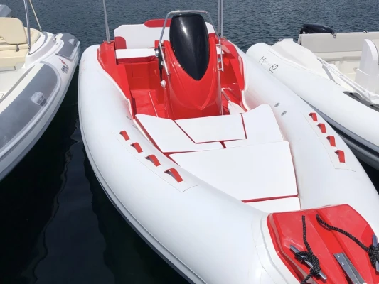 Motorboat for rent Porto Rotondo at the best price