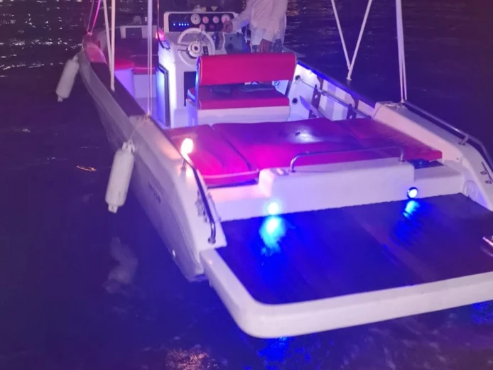 Motorboat rental in Giardini-Naxos - Sessa Marine Key Largo 22