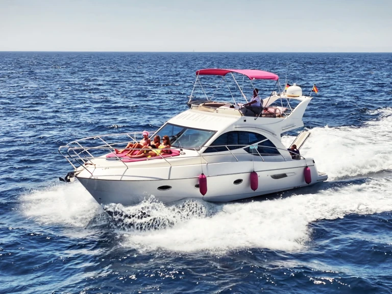 Boat rental Galeon Galeon 390 Fly in Palma de Mallorca on Samboat