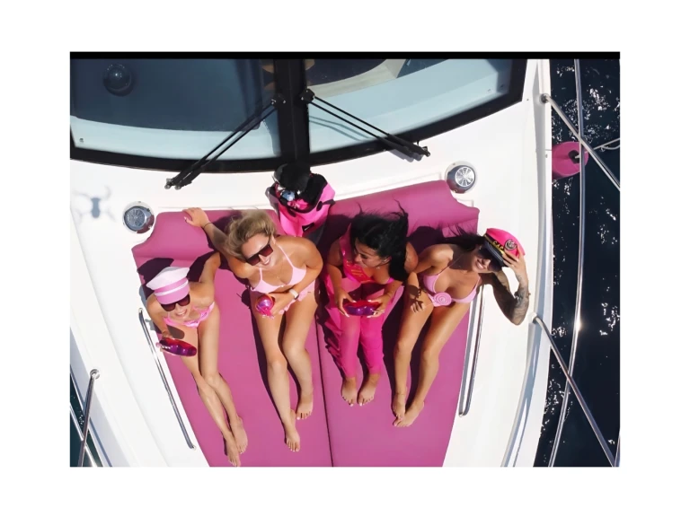 Rent a Galeon Galeon 390 Fly Palma de Mallorca