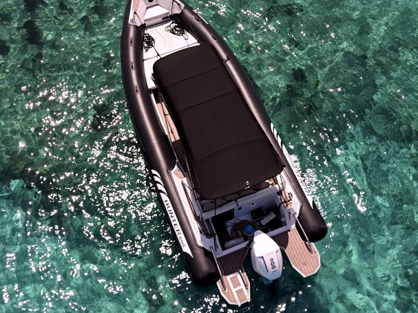 Rent a Zenit Hunter 800 Split