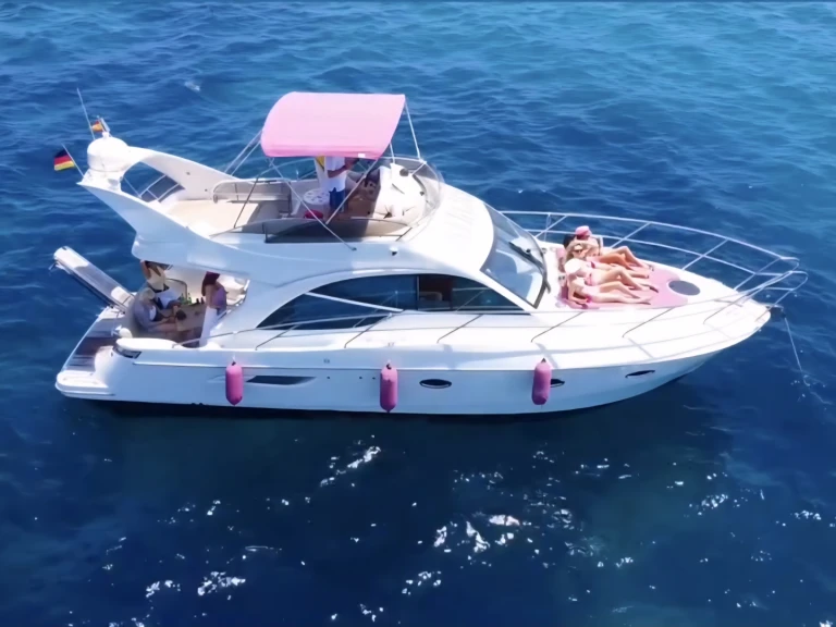 Motorboat rental in Palma de Mallorca - Galeon Galeon 390 Fly