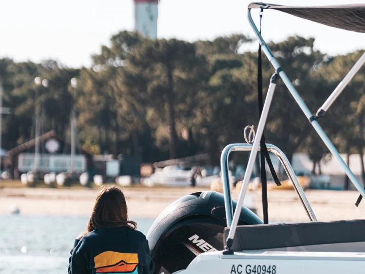 Yacht charter Arcachon cheap Cap Camarat 6.5 CC Serie 3