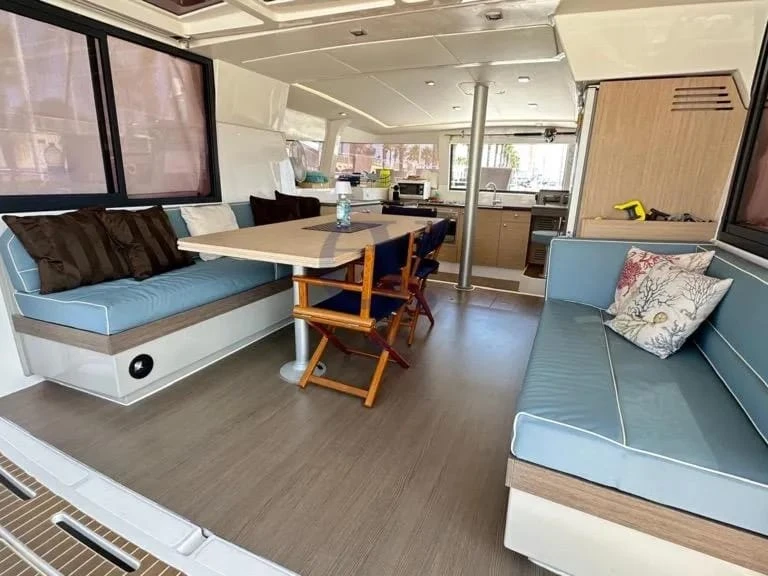 Yacht charter Rimini cheap Bali 4.0