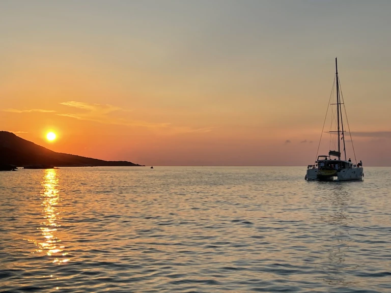 Motorboat for rent Oletta at the best price