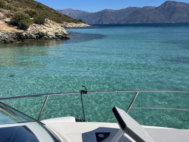 Jeanneau Merry Fisher 1095 in Oletta on SamBoat