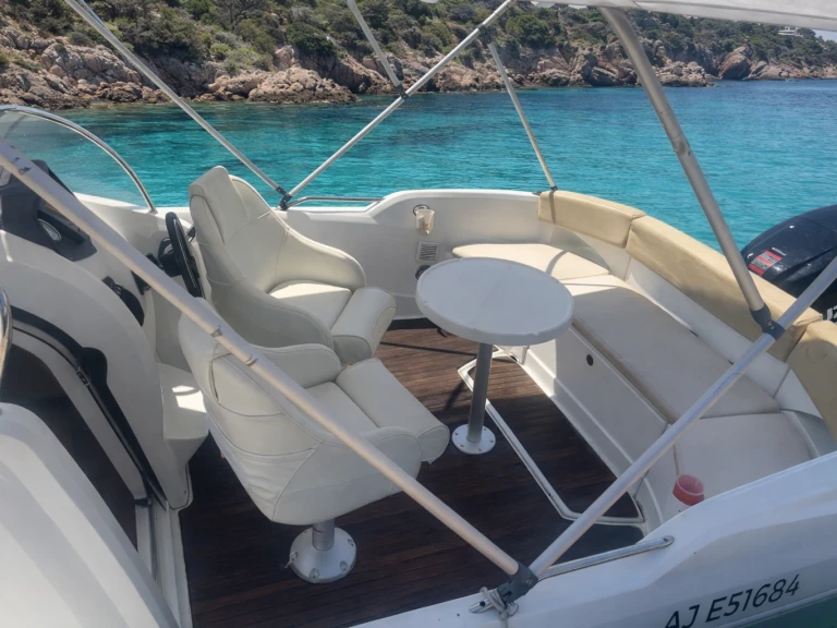 Motorboat rental in Nice - Bénéteau Flyer 650 Open