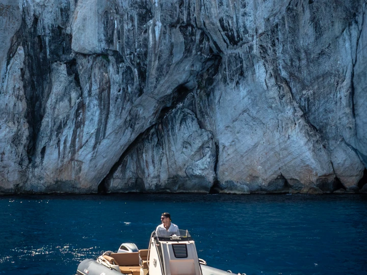 RIB rental in Porto Rotondo - Bwa Sport 26 GT