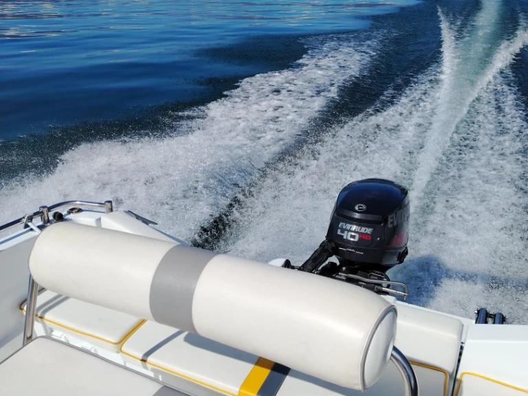 gio mare Gio 160 charter bareboat or captained in  Leggiuno