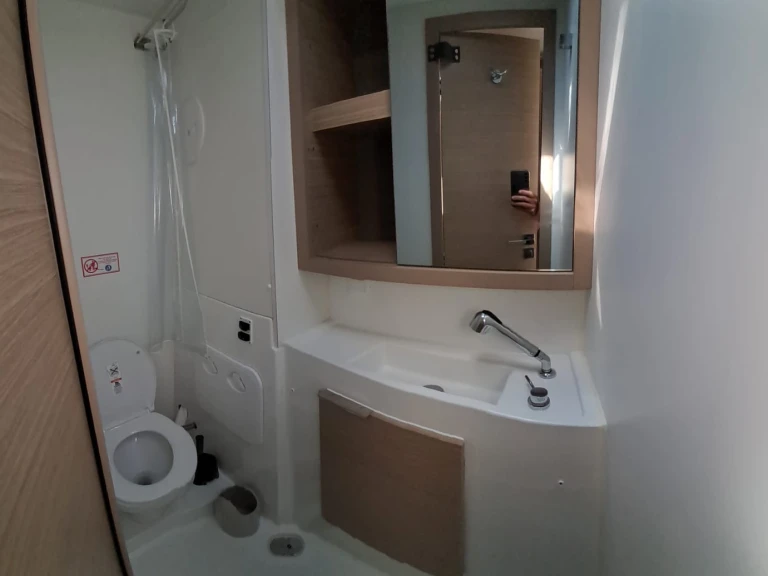 Rent a Lagoon Lagoon 40 Propriano