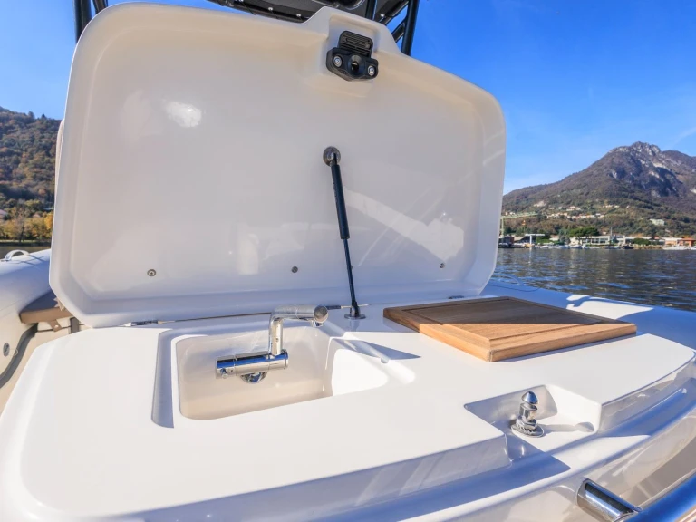 Rent a Bwa 308 Ajaccio