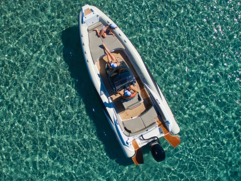 RIB rental in Hyères - Lomac Adrenalina 7.5