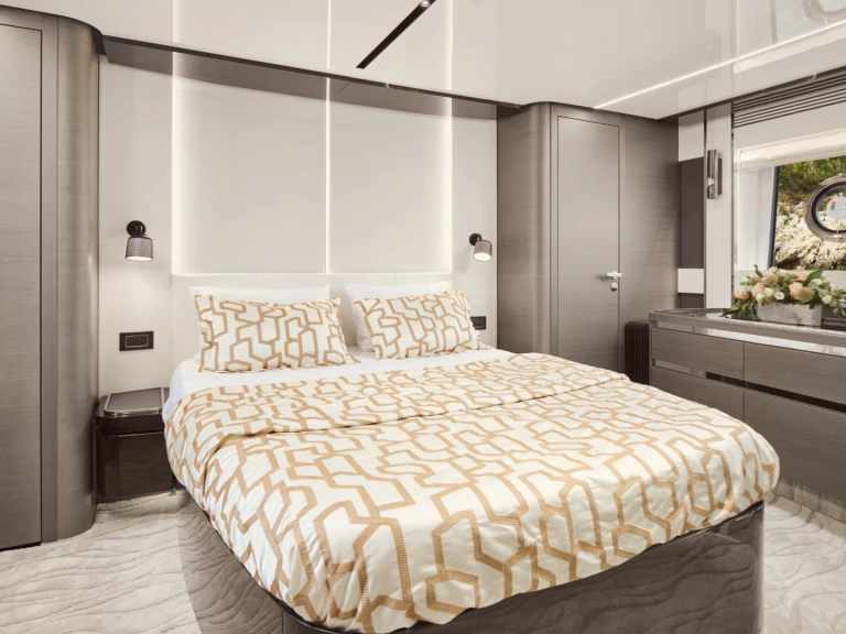 Rent a Azimut Azimut S8 Rogoznica