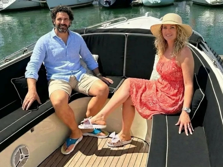 Motorboat rental in Lisbon - Maril 7NXT