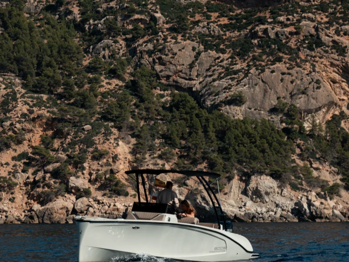 Motorboat for rent Palma de Mallorca at the best price